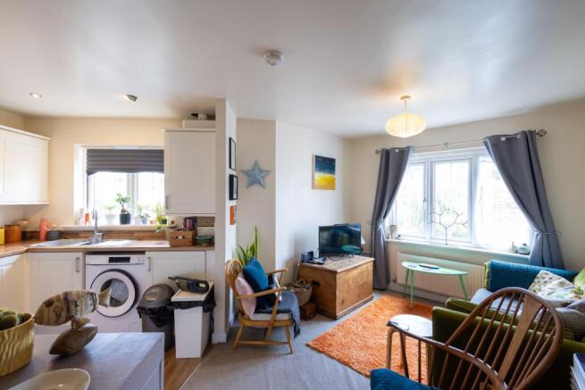 2 bed Apartment for sale Image 9
