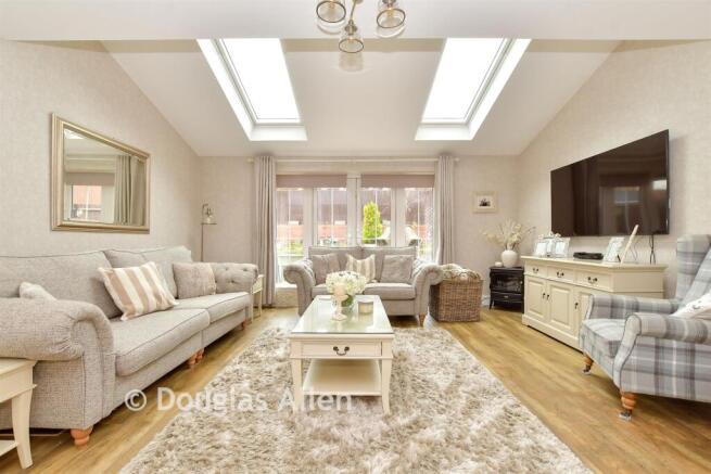 Lounge/Diner/Kitchen