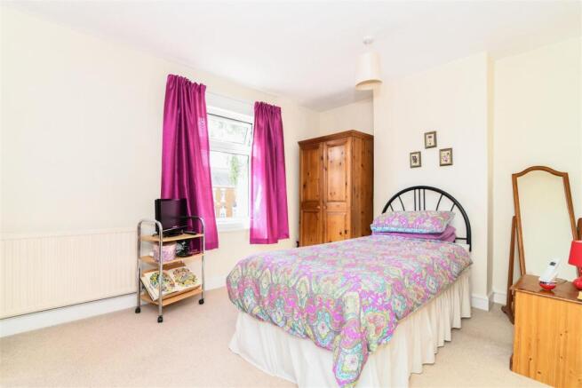 Bedroom1.jpg