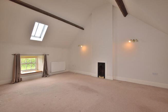 3 bed Terraced to rent Image 9