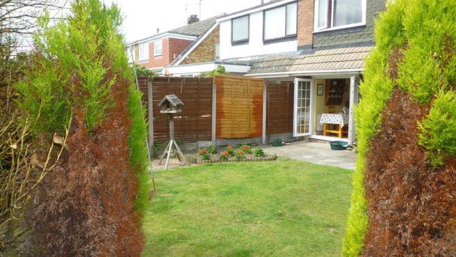 Photo 33