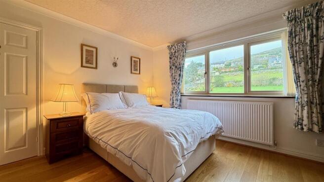 bed 3