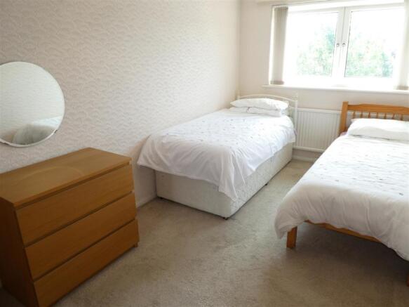 bed1.JPG