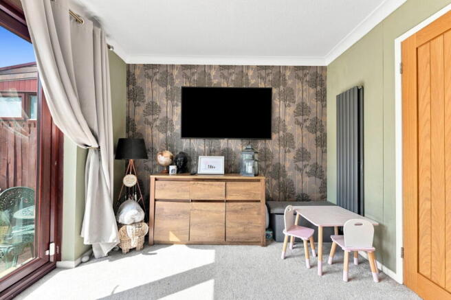 2 bed Semi-Detached for sale Image 8