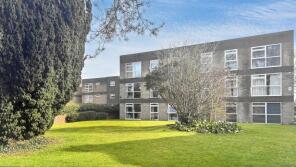 Flat 6, 241 Greenwickets Court, Alcester Road South, Brandwood, Birmingham B14 6DT