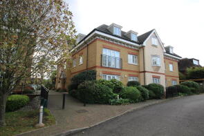 Flat 7, 237 Blueberry Court, Hale Lane, Edgware HA8 9QZ