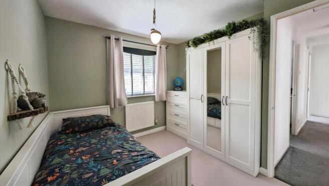 pbox-bedroom-327599.jpg