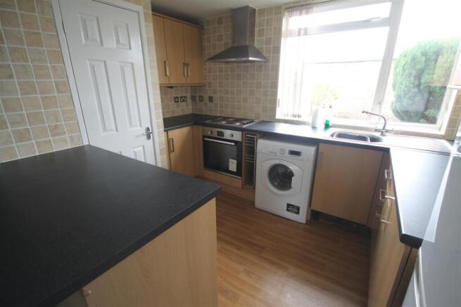 Kitchen 2.JPG