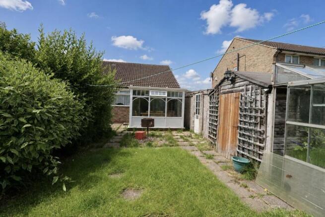 2 bed Semi-Detached Bungalow for sale Image 12