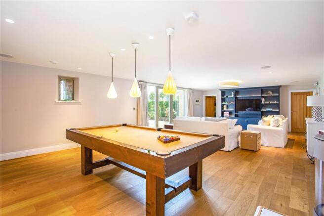Sitting/dining Room