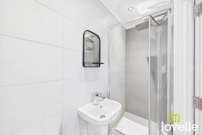 2 bed Flat for sale Image 11