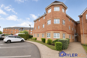 2, The Oaks, Hampton Court Way, Widnes WA8 3ED