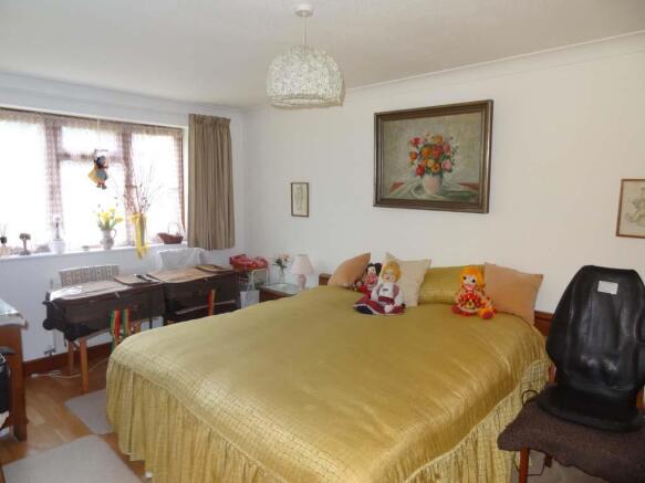 Cedar Close 020.JPG