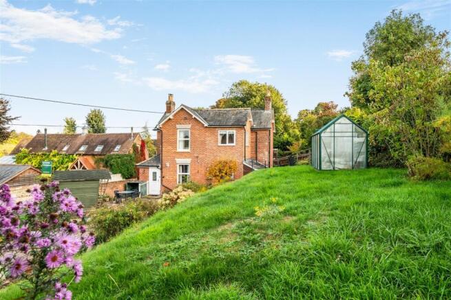 3-bed house on Manor Road, Gussage St. Michael, Wimborne, £500,000