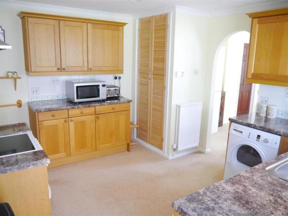 treb kitchen 1.JPG