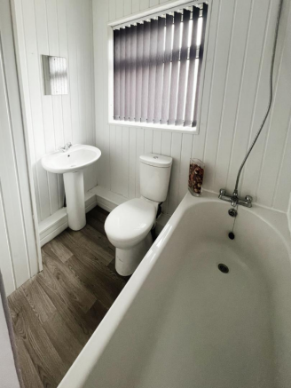 3 bed House to rent Image 5