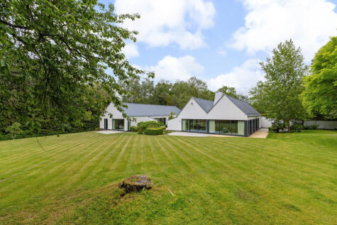 Wellington Avenue, Virginia Water, Surrey, GU25
