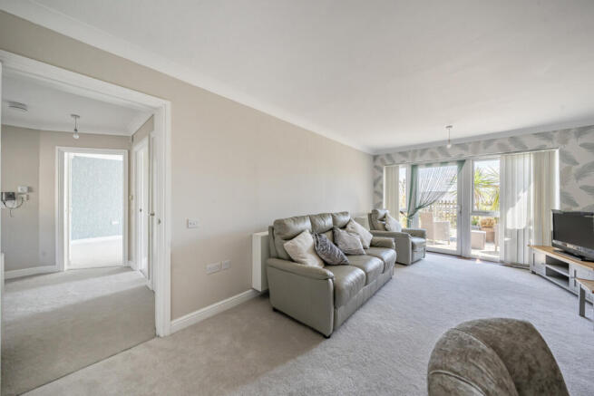 1328998-12-687a80...