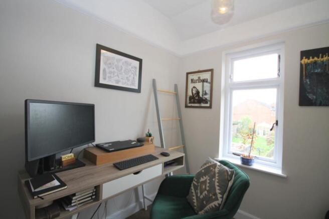 Bedroom/Office