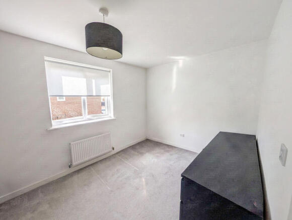 2 bed Terraced for sale Image 12