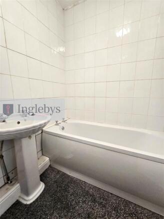 2 bed House for sale Image 6