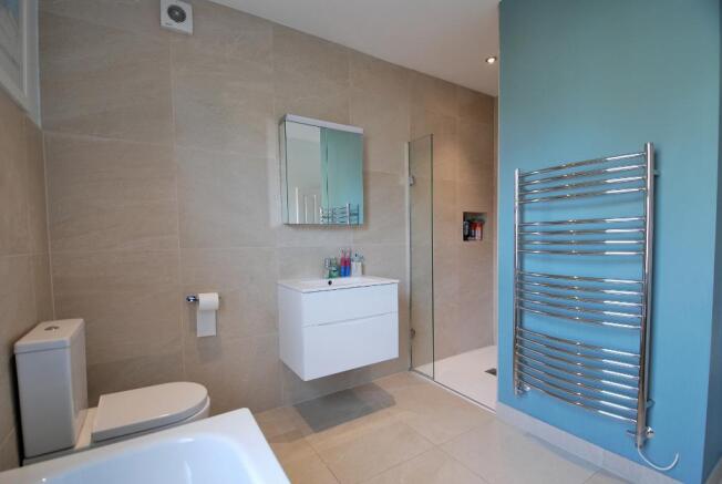 Superb Family Bath & Shower Room