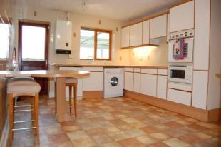 KITCHEN/BREAKFAST RO