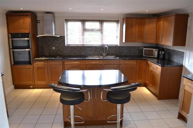 Kitchen/Breakfast Area