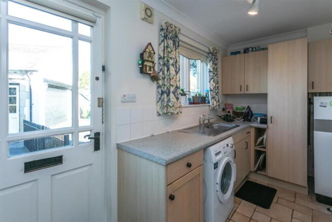 UTILITY ROOM.jpg