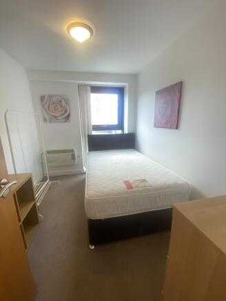 2 bed Apartment to rent Image 6