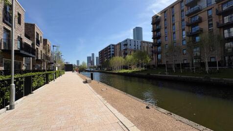The Railings, Middlewood Locks
