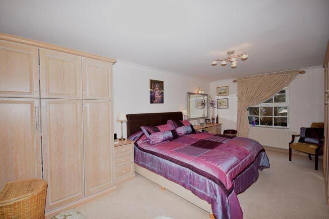 BED 11.JPG