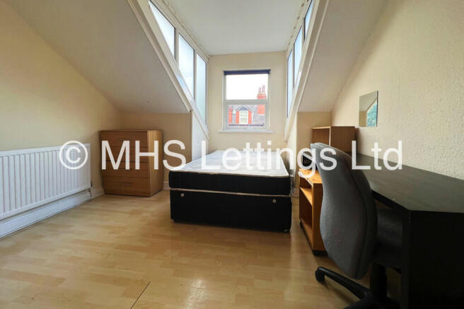 5 bed Terraced to rent Image 10