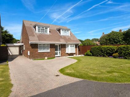 Jacobean Close, Walkford, Christchurch, Dorset, BH23