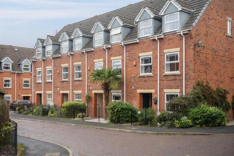 Bucklow Gardens, Lymm