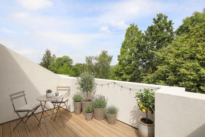 3 bed Terraced for sale Image 4