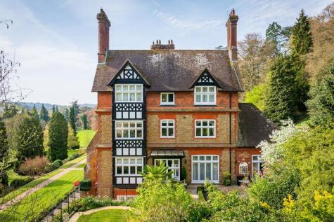 Snowdenham Lane, Bramley, Guildford, Surrey, GU5