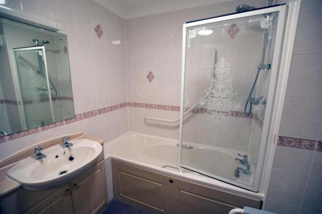 appletree bathroom