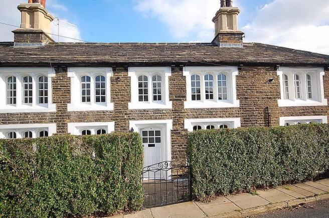 9 Priestley Green0002.JPG