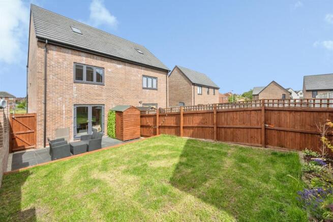 3 bed Semi-Detached for sale Image 4