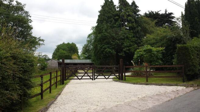Drive/Gates