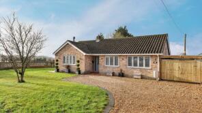 38 Paddock View, The Crescent, Carterton OX18 3SJ
