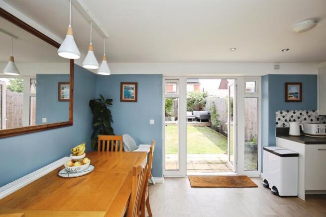 Plantation Avenue, Marcham, Abingdon photo 4