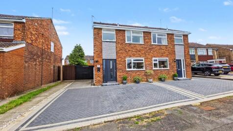 Beech Close, Bugbrooke, Northampton
