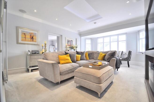lounge 2