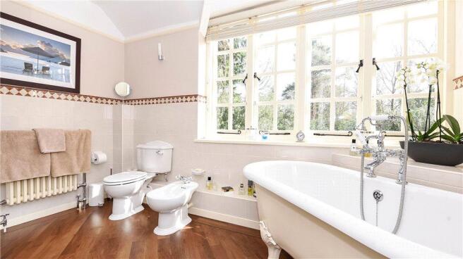 En Suite Bathroom