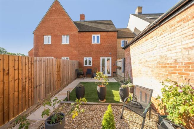 Yarmouth Way, Towcester, NN12 photo 4