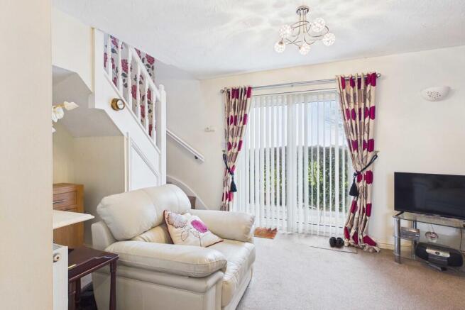 Living/Dining Roo...