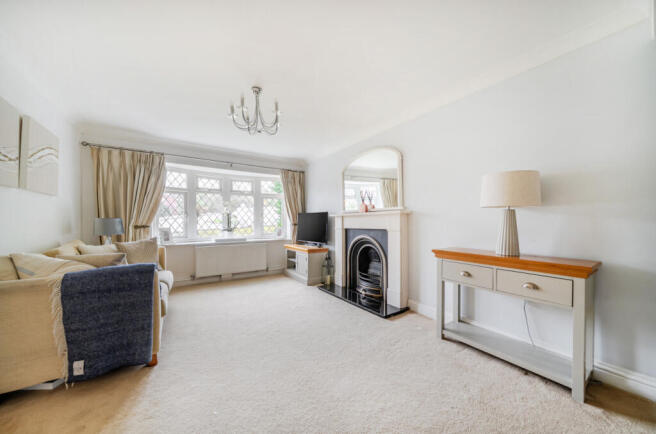 1385000-10-693172...