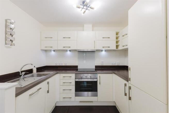 Kitchen 1.jpg